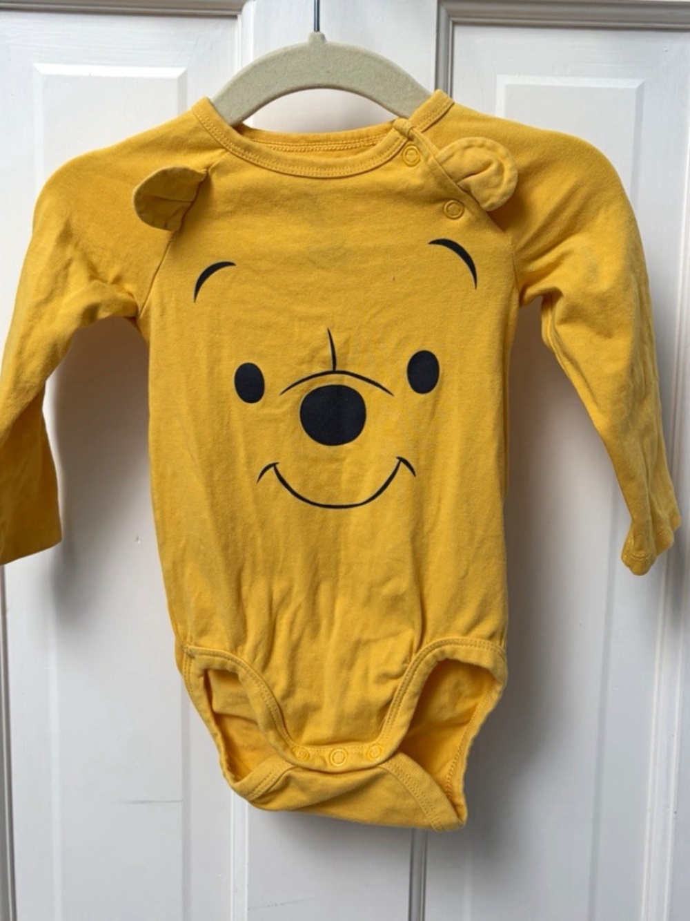 H&M Disney Winnie the Pooh Yellow Long Sleeve Organic Cotton Bodysuit 2-4Mo